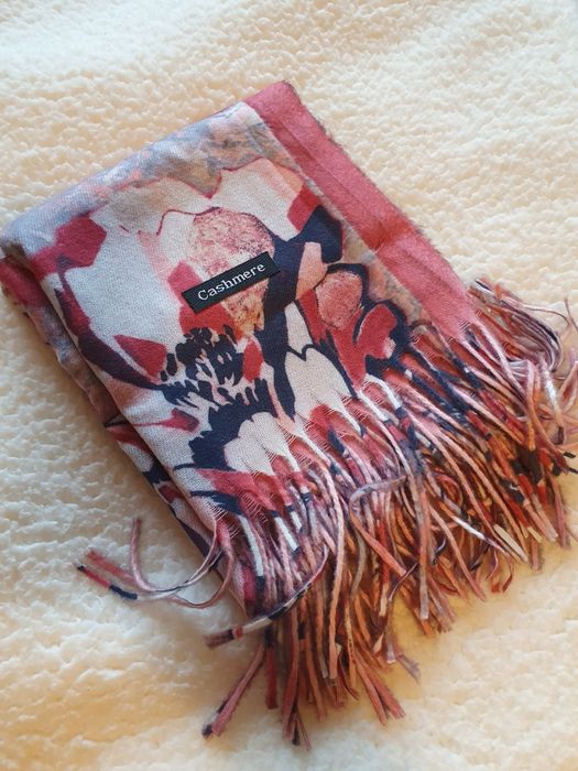 Дамски шалове, различни модели