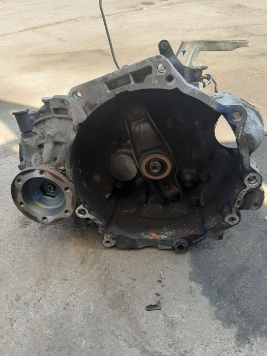 Cutie viteze 5 tr 1.4tdi BAY/BBY/AWY Polo 9n/Ibiza/Cordoba/Fabia/Audi