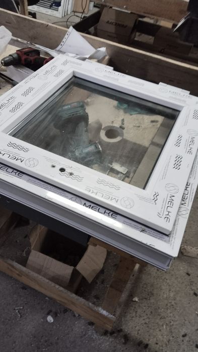 Окно двери форточки