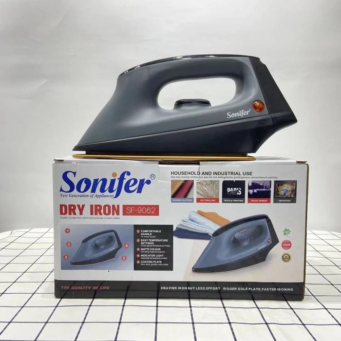 Доставка! Утюг Sonifer SF-9062