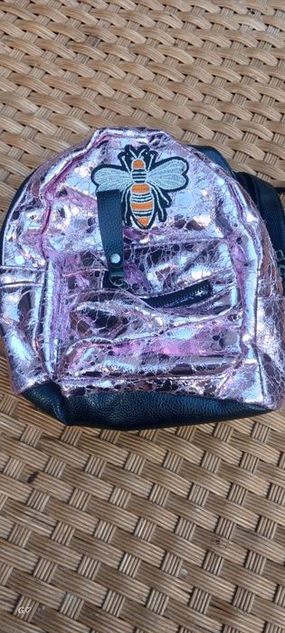 7 ранички/чантички и 1 портмоне