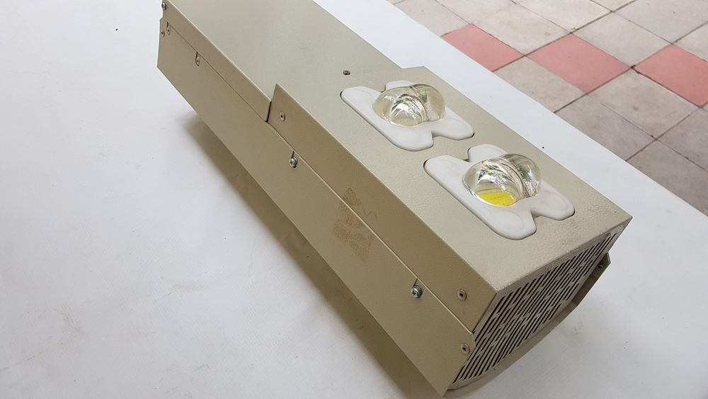 Reflector lampa LED SMD stalp 230V 82W nou