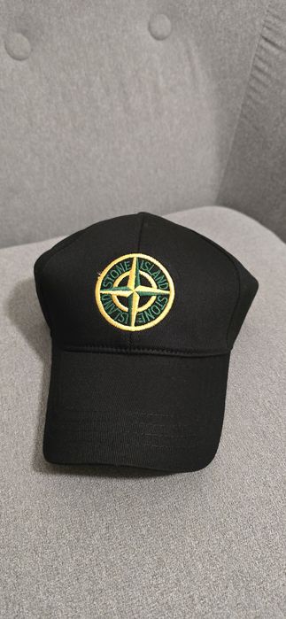 Vand caciula plus șapcă, absolut noi