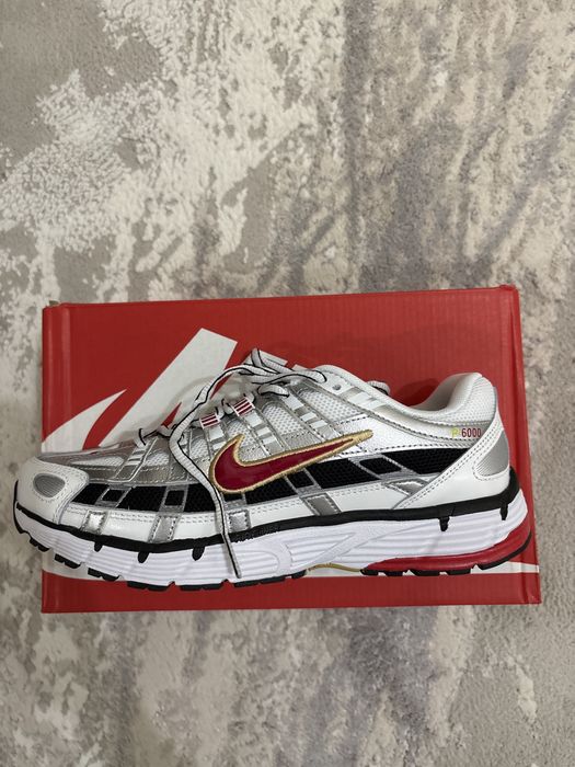 Nike p-6000 серо крассная