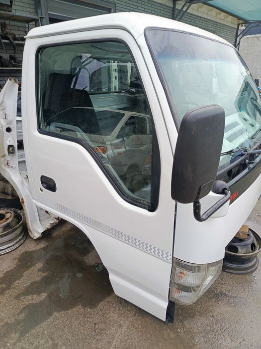 Isuzu NQR 71 kabina sotiladi
