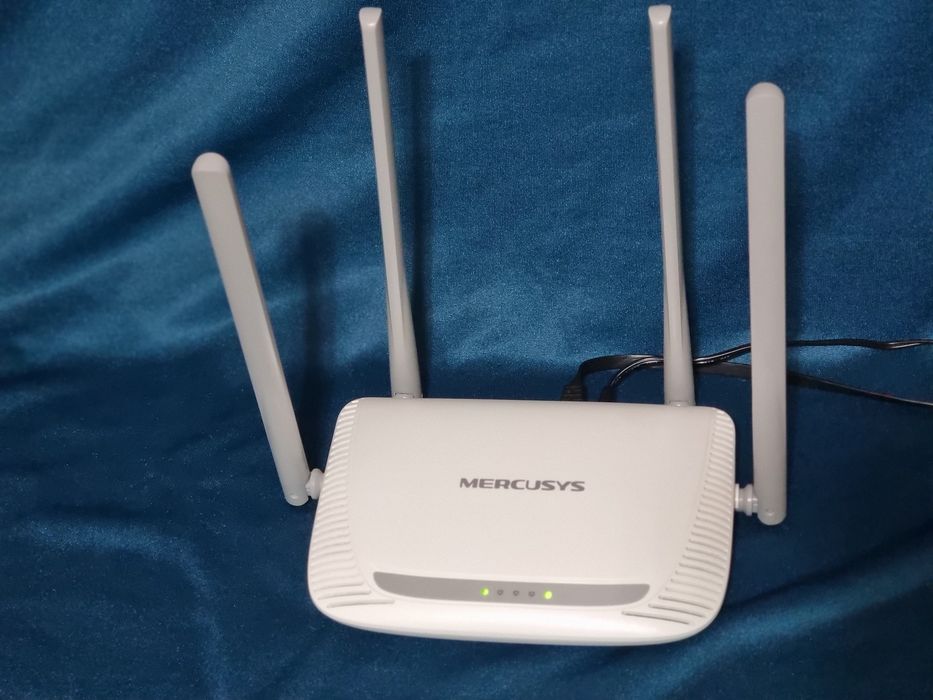 Wi-Fi роутер с 4 мощными антеннами 5dBi стабильный сигнал по всему дом