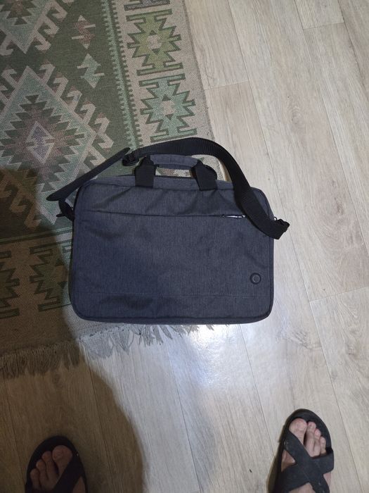 Сумка для компютера 8000 тг