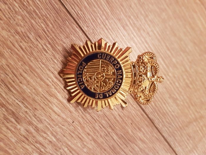 Оригинална Месингова Кокарда, Значка на Испанската полиция.