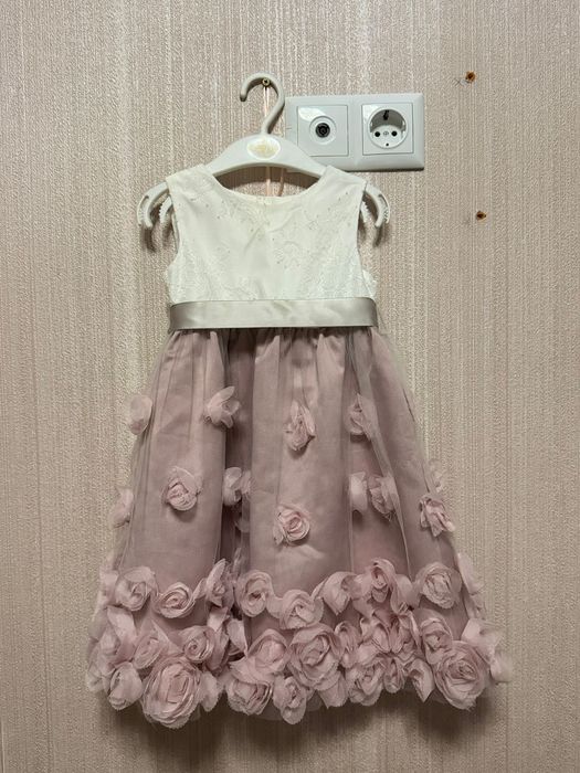 Платье нарядное для девочки