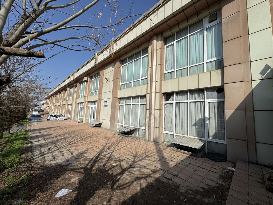 Ibn Sino 1, 880kv 3etaj bino. 590.000$