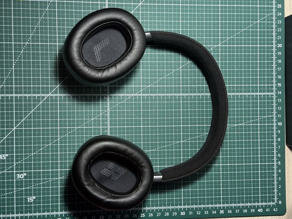 JBL live 770 nc.