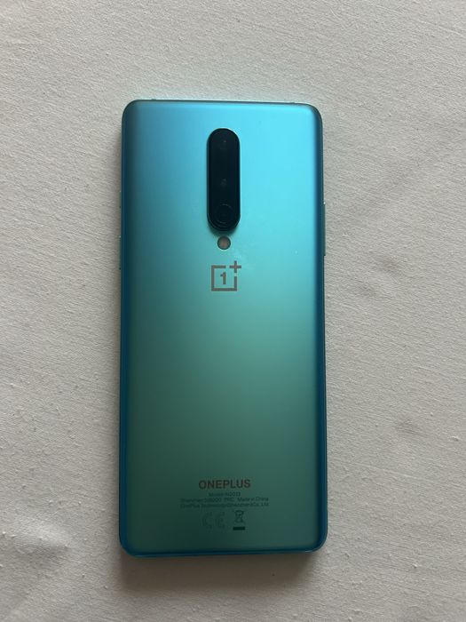 Telefon One plus 8