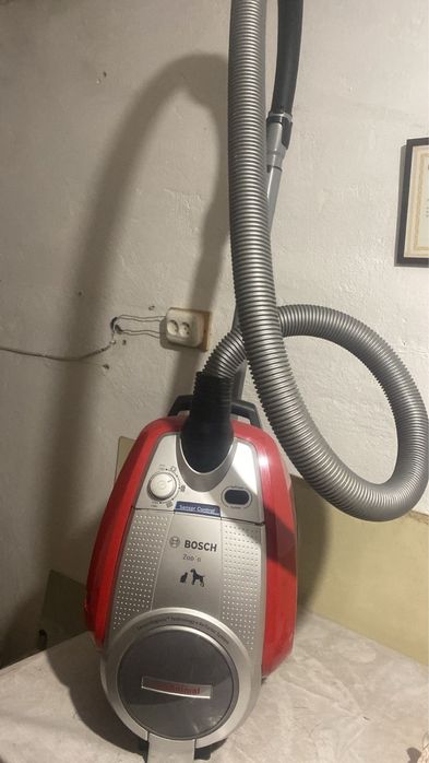 Продам пылесос в отличном состоянии