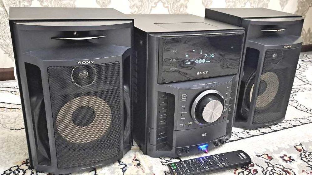 Музыкальный центр Sony (Bluetooth,Usb,Dvd,CD,Касетта)