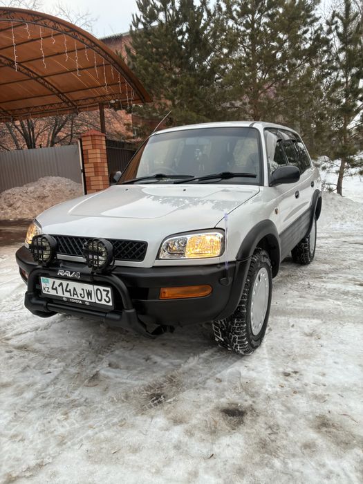Продам Toyota Rav4