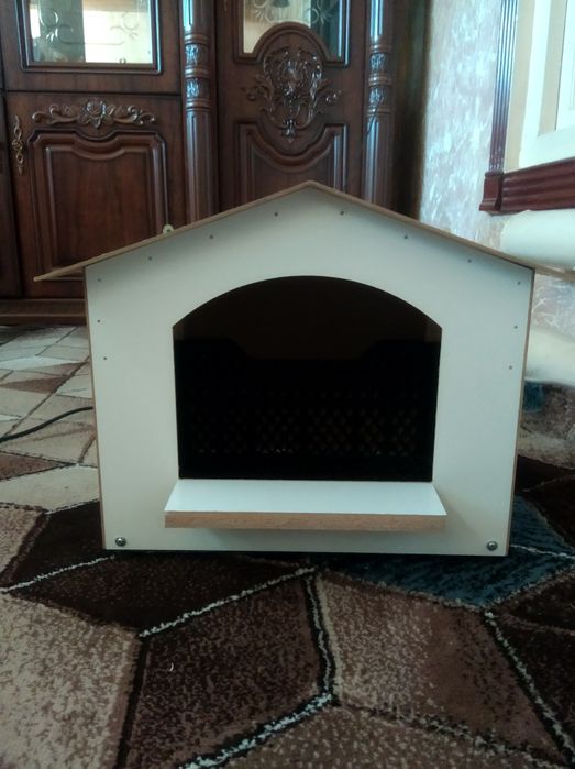 Gnizdoplast kaptarlar va yapon tovuqlarga  uylari