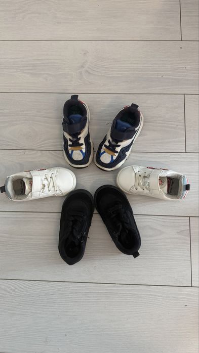 3 perechi de incaltaminte, Zara, pentru baieti, masura 23. 98 RON