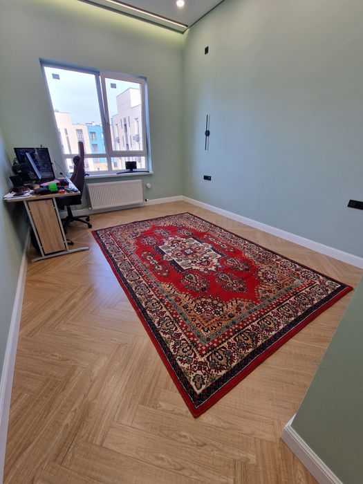 Продаётся ковёр 3х2