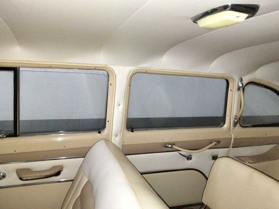 Автомобиль ГАЗ - 13 Чайка 1970 г Черная