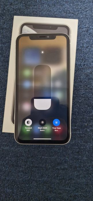 Iphone xr 128/74 почти идеал
