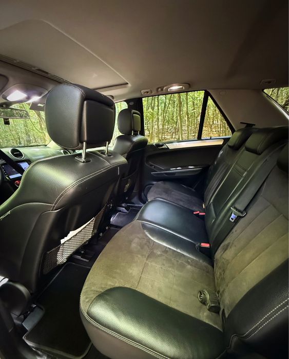 Vând Mercedes ML 320 4matic