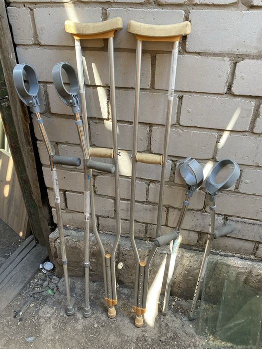 Продам  костыли