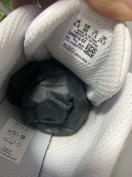 Чисто нови обувки Puma BMW