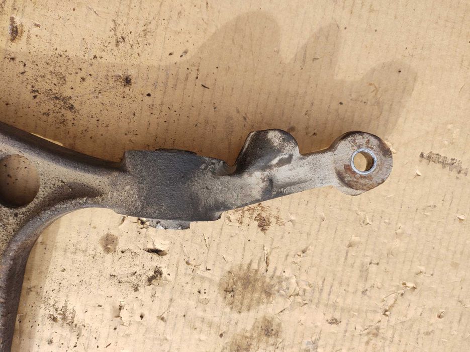 Преден Ляв Носач Mercedes E class W211 4Matic Tmodel 2008 320CDI