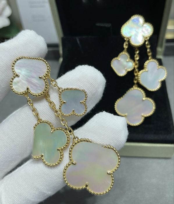 Van cleef 4х клевер , желтое золото.