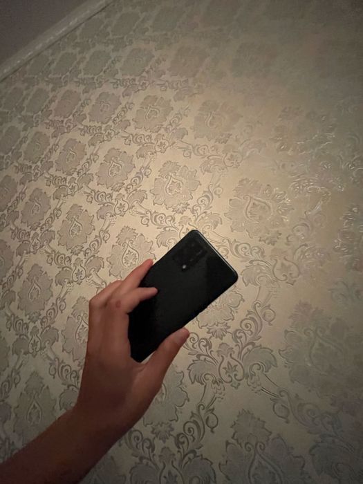 Телефон OPPO A74