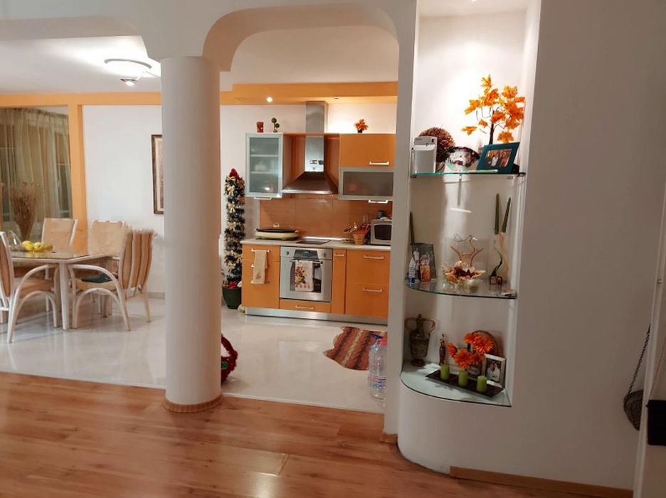 Тристаен апартамент под наем в ж.к. Борово, 2204166