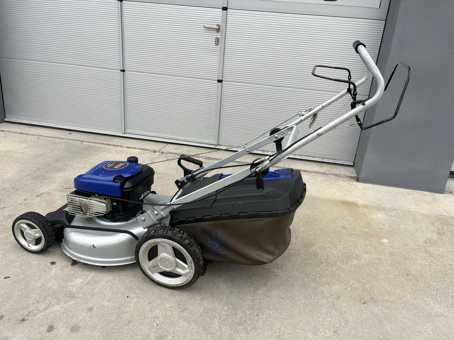 Самоходна косачка LuxTools