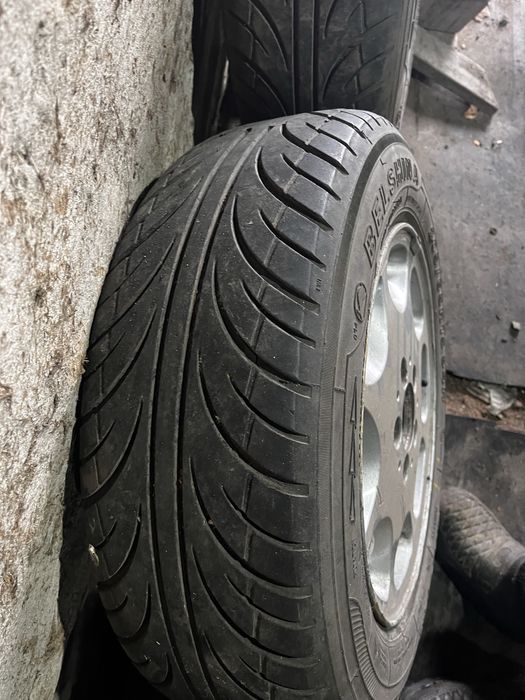 Диски титанки с шинами на мерседес