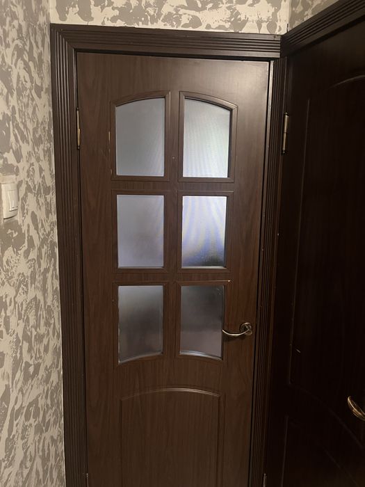 Продаются БУ двери