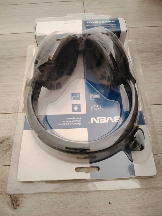 Наушники с микрофоном