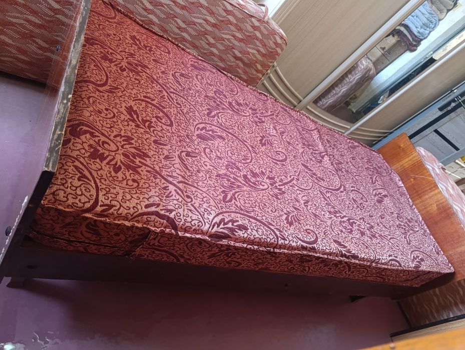 Кровать одинарный прочный