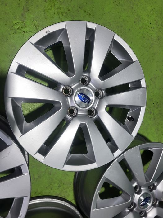 17 5x114.3 Subaru лети джанти 5х114.3 субару