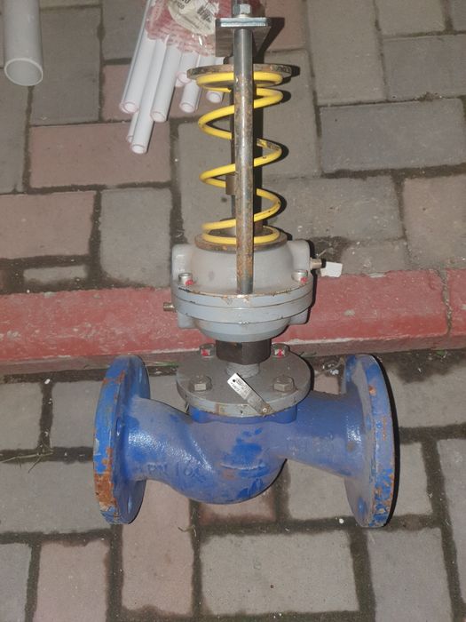 Регулятор давления