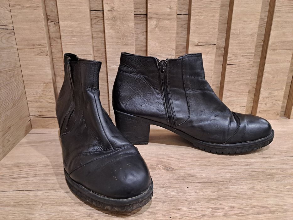 Дамски боти от естествена кожа