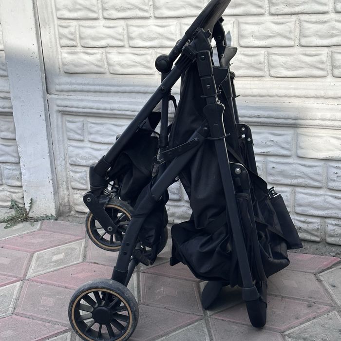 Детская коляска