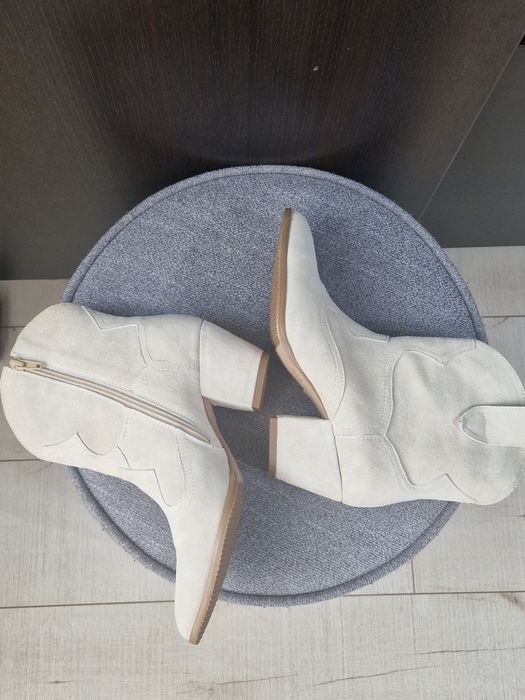 Ciocate piele intoarsa 38