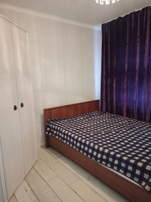 Посуточно 3х ком квартира в мкр Самал.