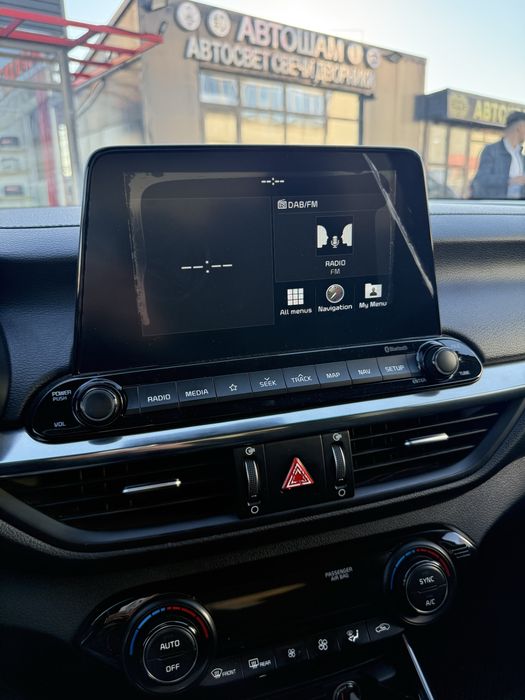 Магнитола на Kia cerato 4