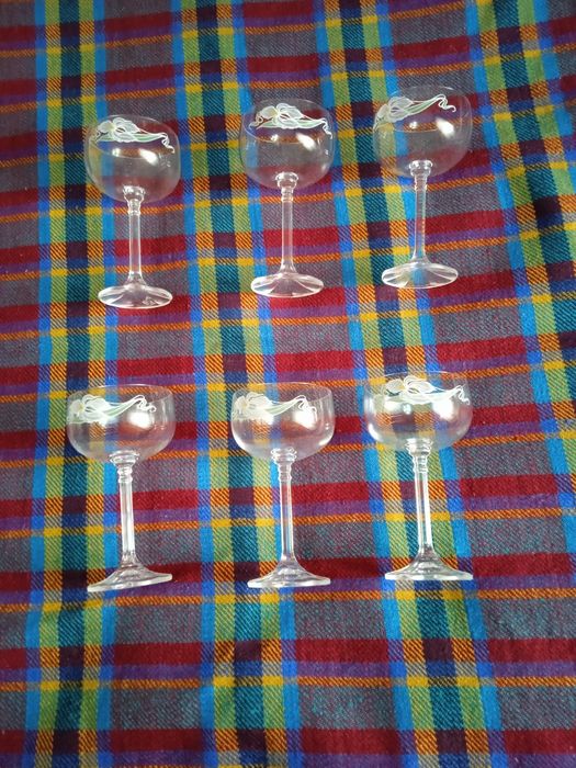 Чешские фужеры,в наборе шесть штук, объем 200 мл , 60 мл,