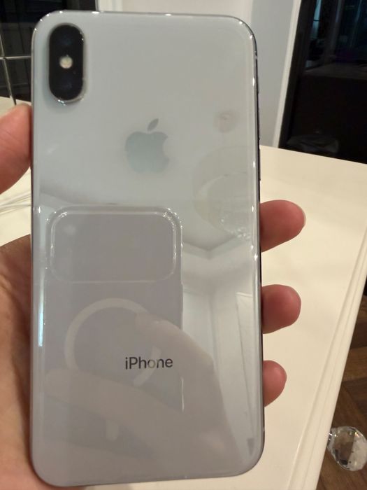 Продам iphone X. Память 256