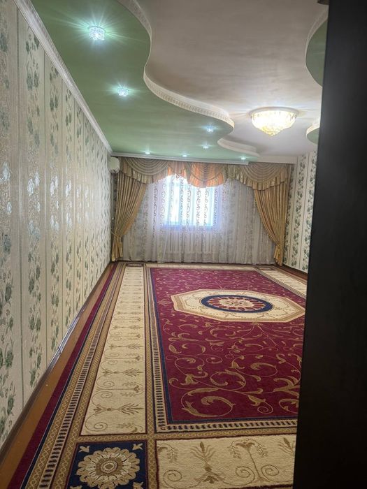 Уй сатылады 2 этаж котедж, 11 комната, жер майдану улкен, ремонт евро,