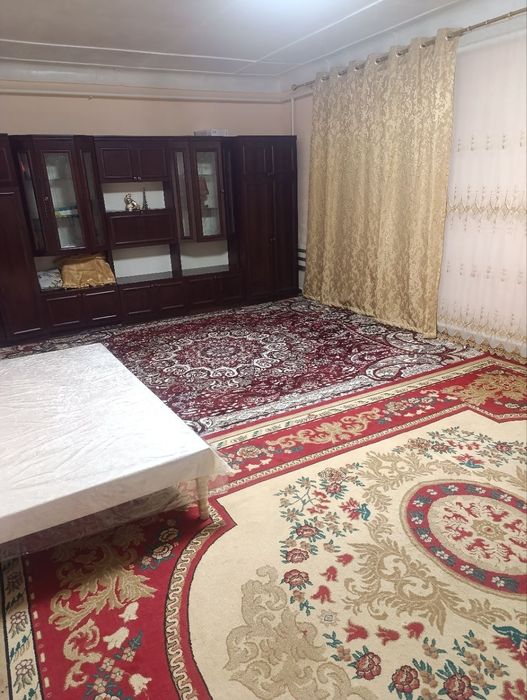 Уй сотилади Тошкент вилояти орта чирчик тогизок махалла