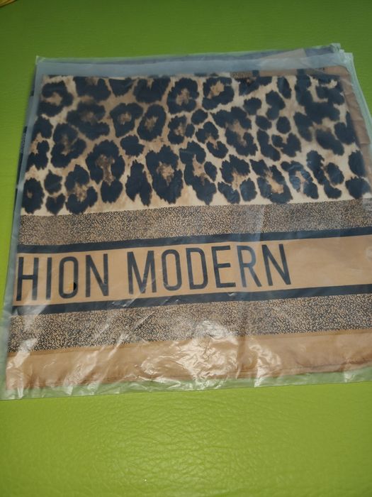 Продам новые шарфы и платки