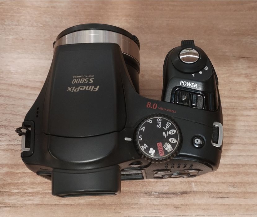 Полупрофесионален фотоапарат Fujifilm  S5800
