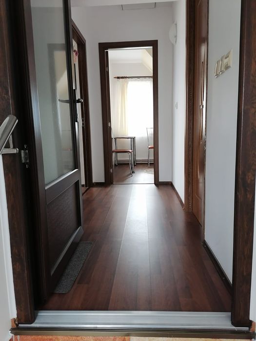 Închiriez  o cameră a unui apartament  în cart Europa